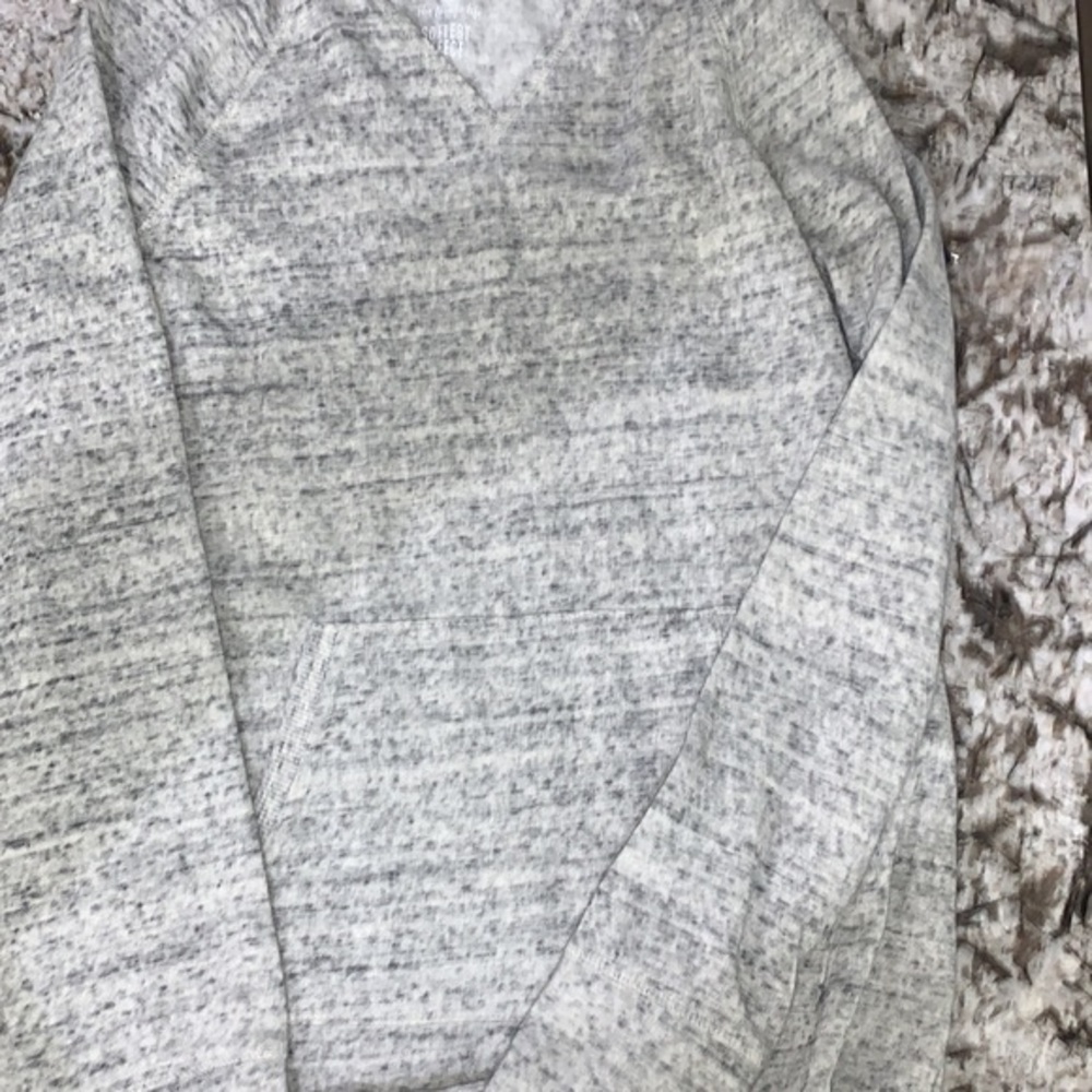 Softest Fleece Pull over - Picture 2 of 6